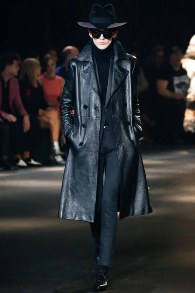 Look 52